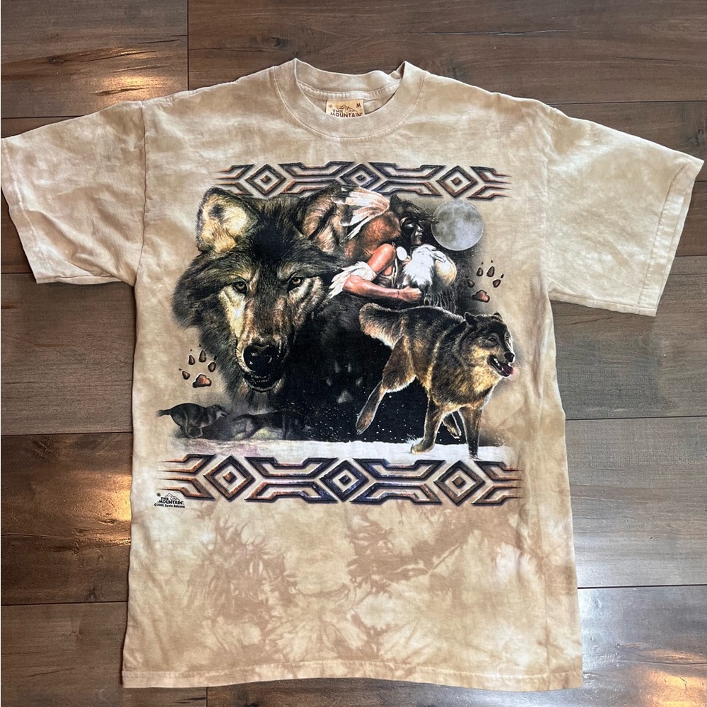 The Mountain Beige Geometric Wolf Tee